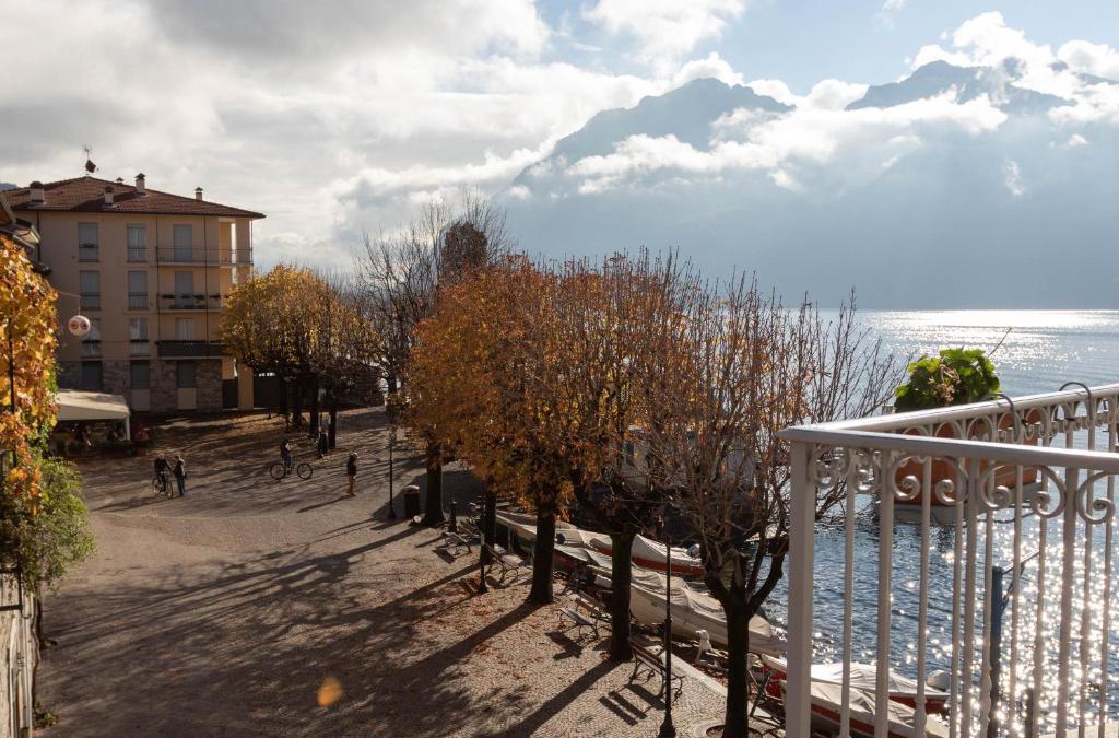 Mandello del Lario Apartment | Mamma Ciccia Holiday Home - Italian Balcony