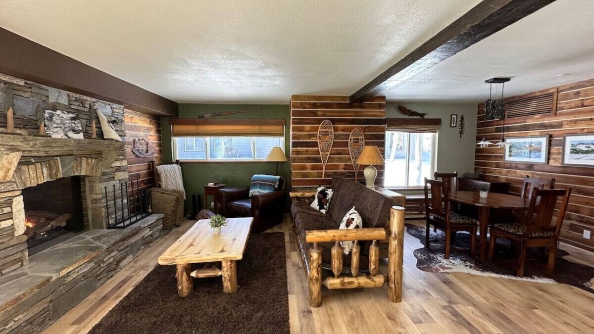 Mammoth Lakes Cabin | Mammoth Manor at Snow Creek