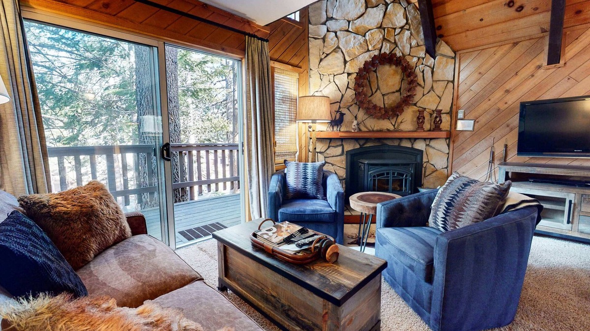 Mammoth Lakes Cabin | Mammoth View Villas - Near Hike/bike Trails!