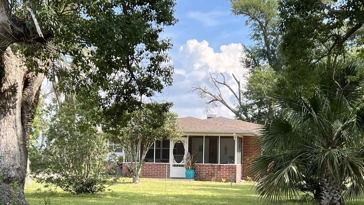 Gulf County House | MANATEE COVE Pet Friendly on Intercoastal w/ Boat Dock, next to Public Boat Ramp
