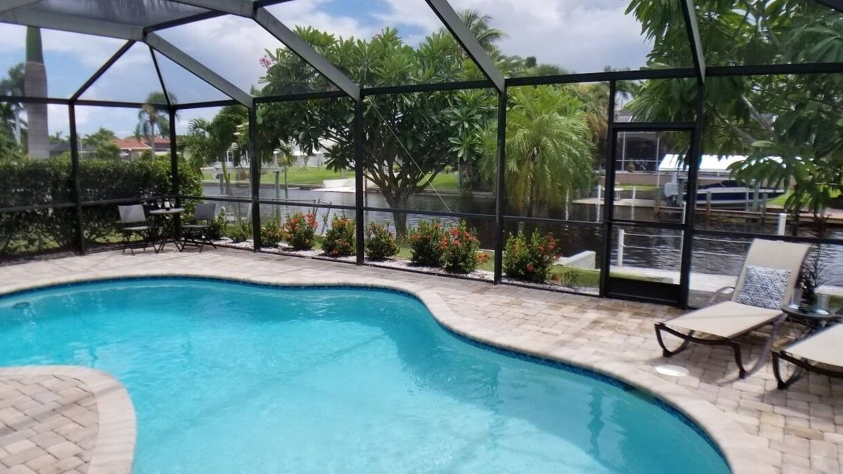 Yacht Club House | Manatee Retreat Cape Coral Yacht-Club WiFi/Saltwater-Pool/Direct River Access