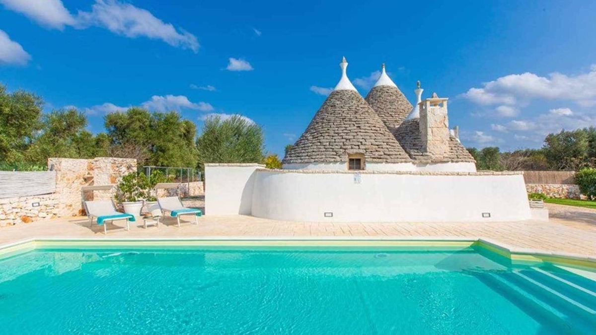 San Michele Salentino Villa | Mandarin Trullo - Private Pool - Fenced Garden - Privacy - Wifi - BBq