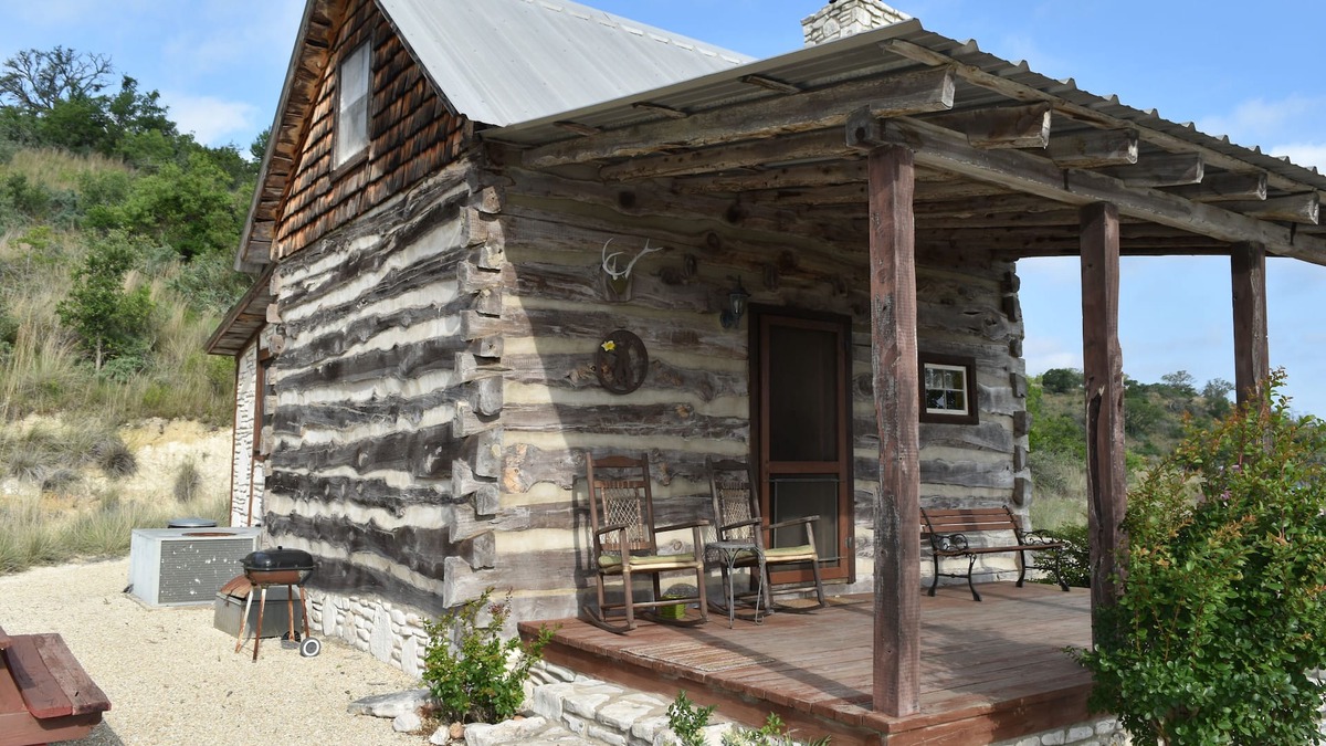Doss Cabin | Maner Log Cabin romantic private log cabin away from it all, amazing views