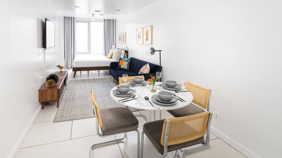 Midtown East Apartment | Manhattan loft Studio located Midtown NYC! #303