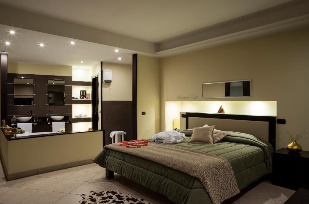 Sulmona Hotel | Manhattan Village Hotel