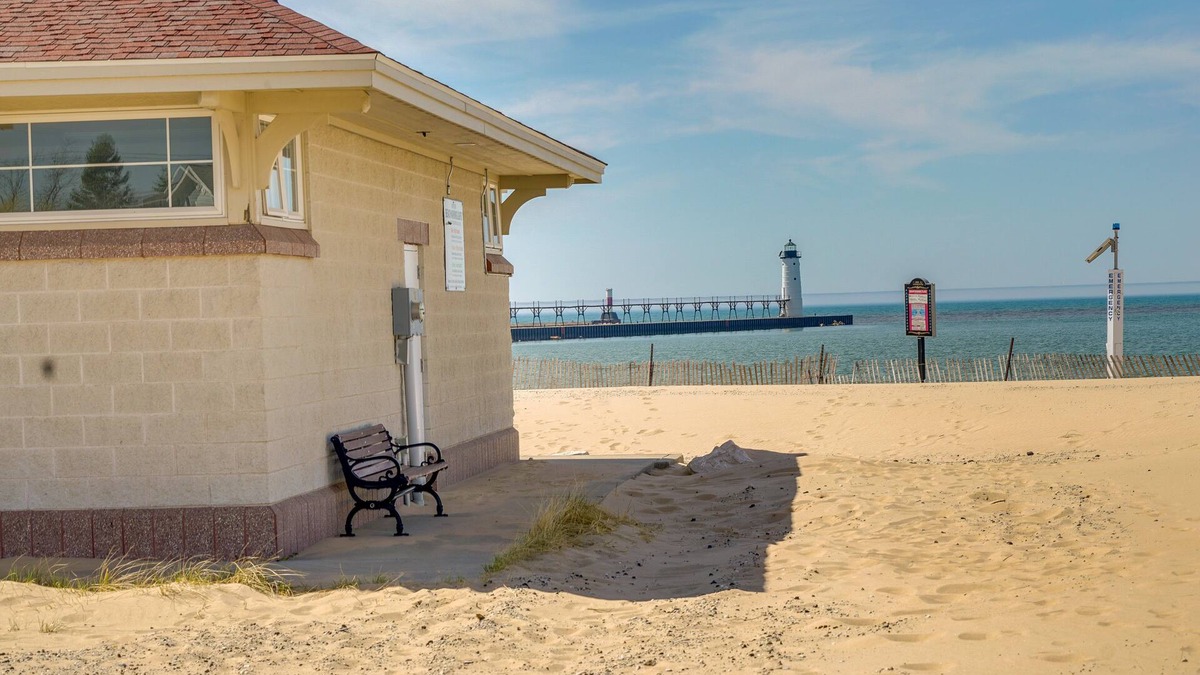 Manistee House | Manistee Cottage Near Beach & Dtwn