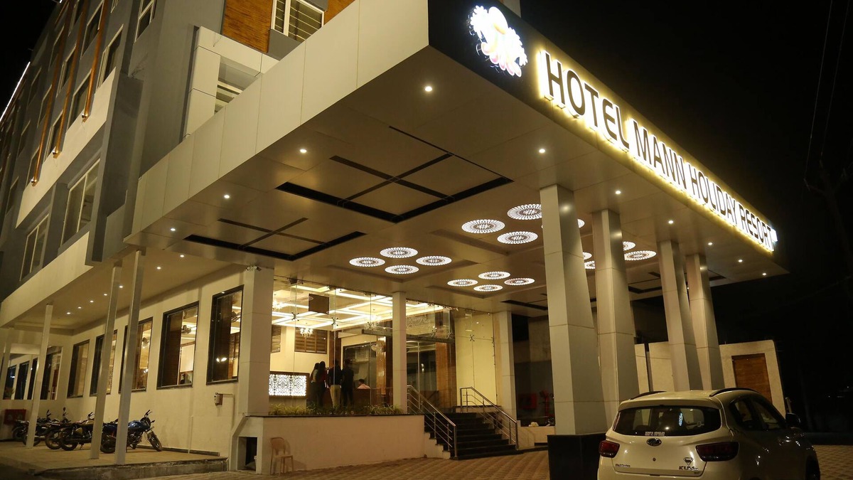 Burhanpur Hotel | Mann Holiday Resort