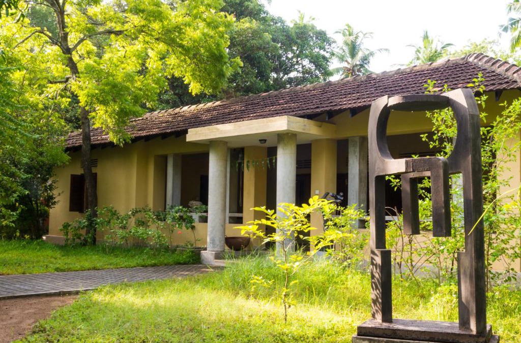 Akkaraipattu House | Mannankulam Villa