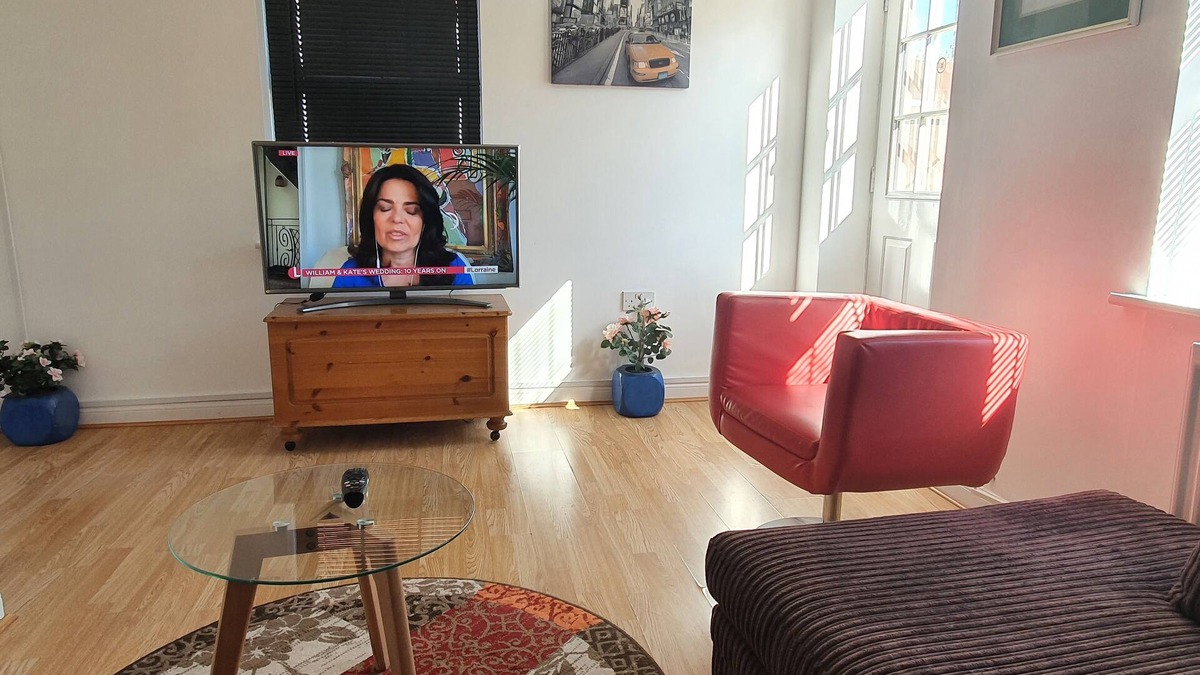 Sittingbourne House | Mannys Apartment - Nice & Cozy 4Bed Flagship Lodge