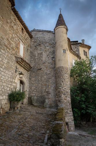 Les Vans House | Manoir de Champvert