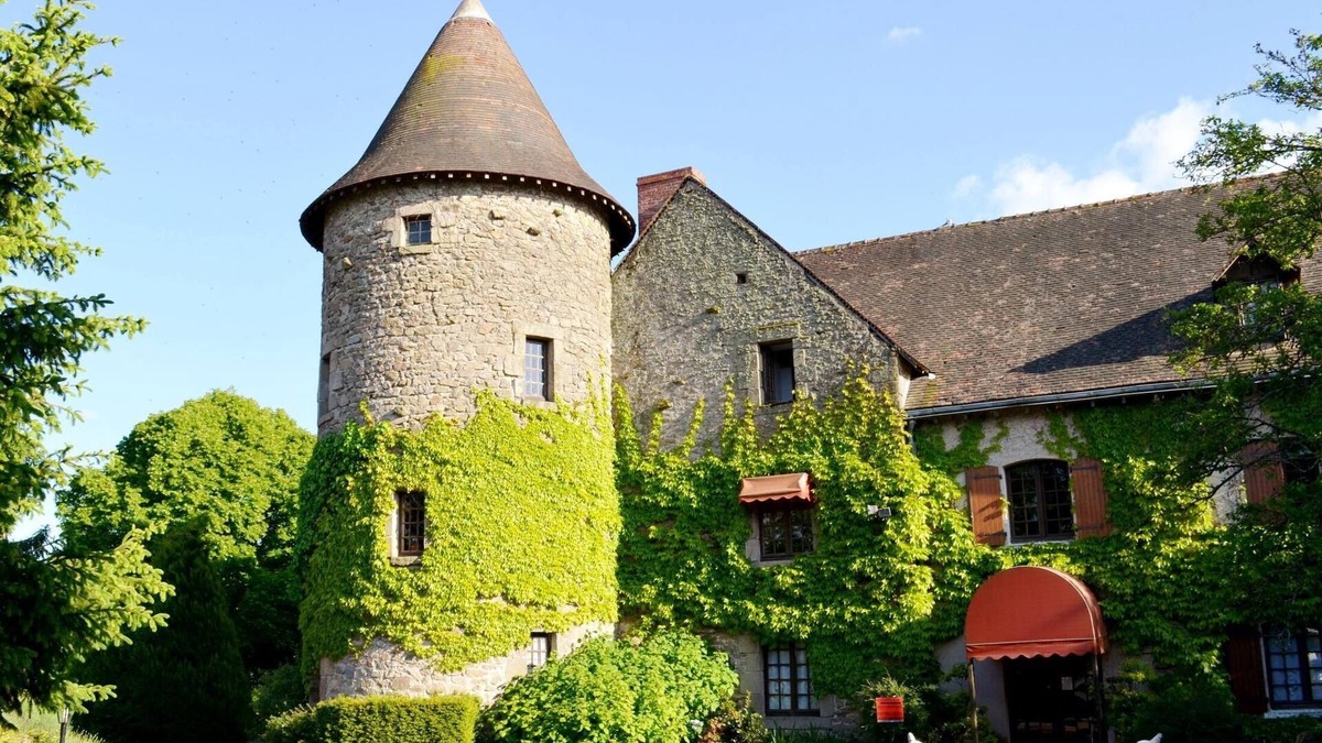 Bessines-sur-Gartempe Hotel | Manoir Henri IV