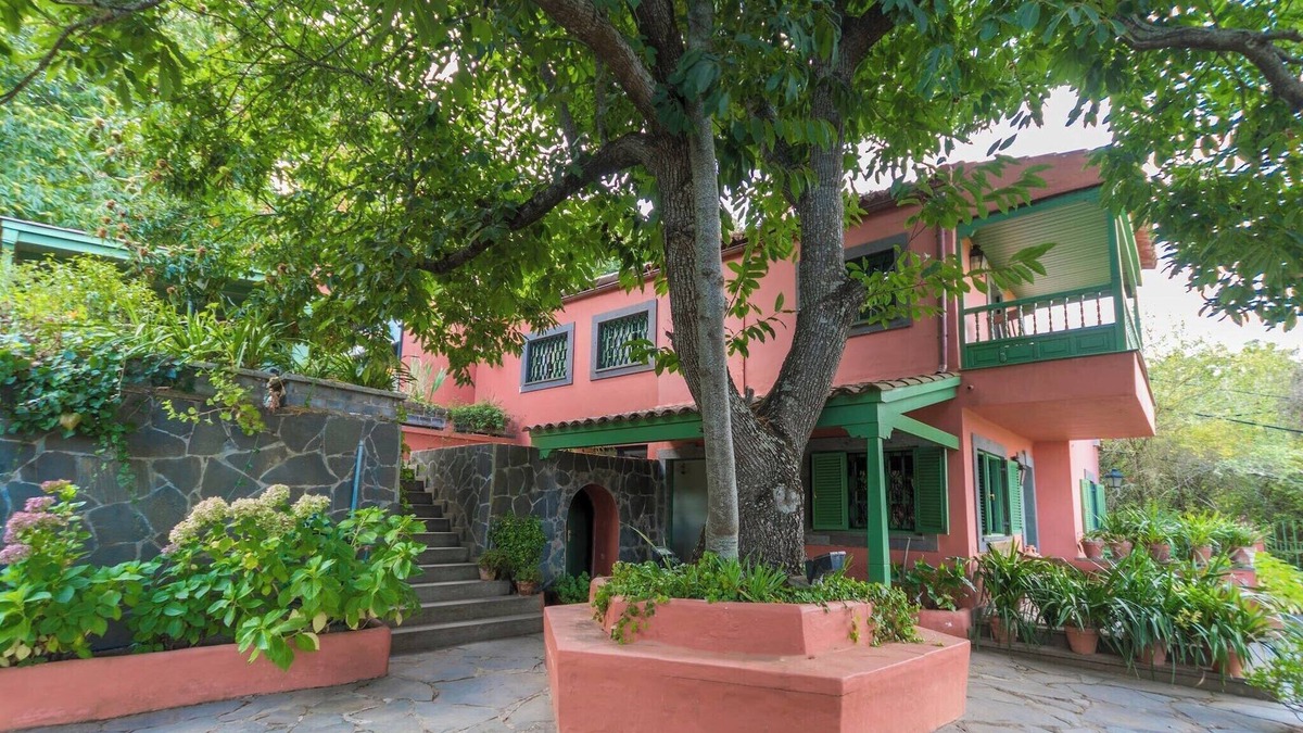 Vega de San Mateo House | Manor House in Vega with Private Pool