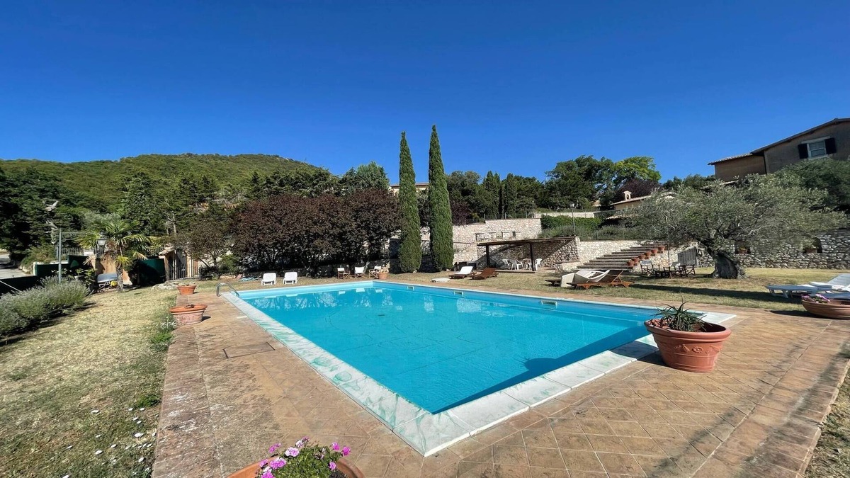 Baiano Apartment | Manor Rico 12 - Big mansion with pool and private garden