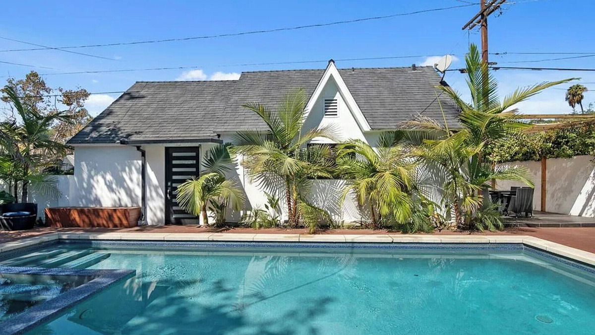 Greater Wilshire - Hancock Park Villa | Mansfield Modern - Ultimate Entertainer’s Oasis with Guest House