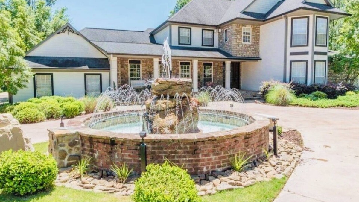 Starkville House | Mansion at MSU