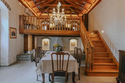 idhra Villa | Mansion Eugenie