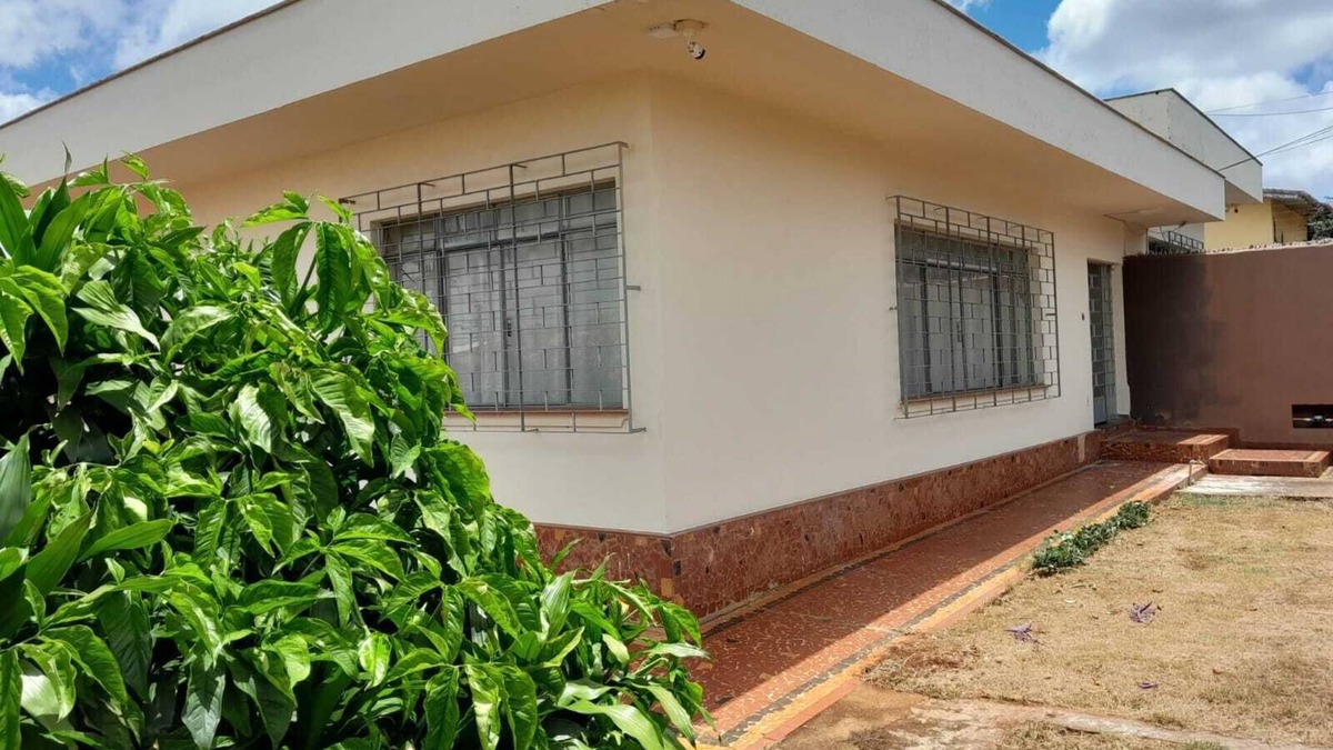 Brasilia House | Mansion in the center