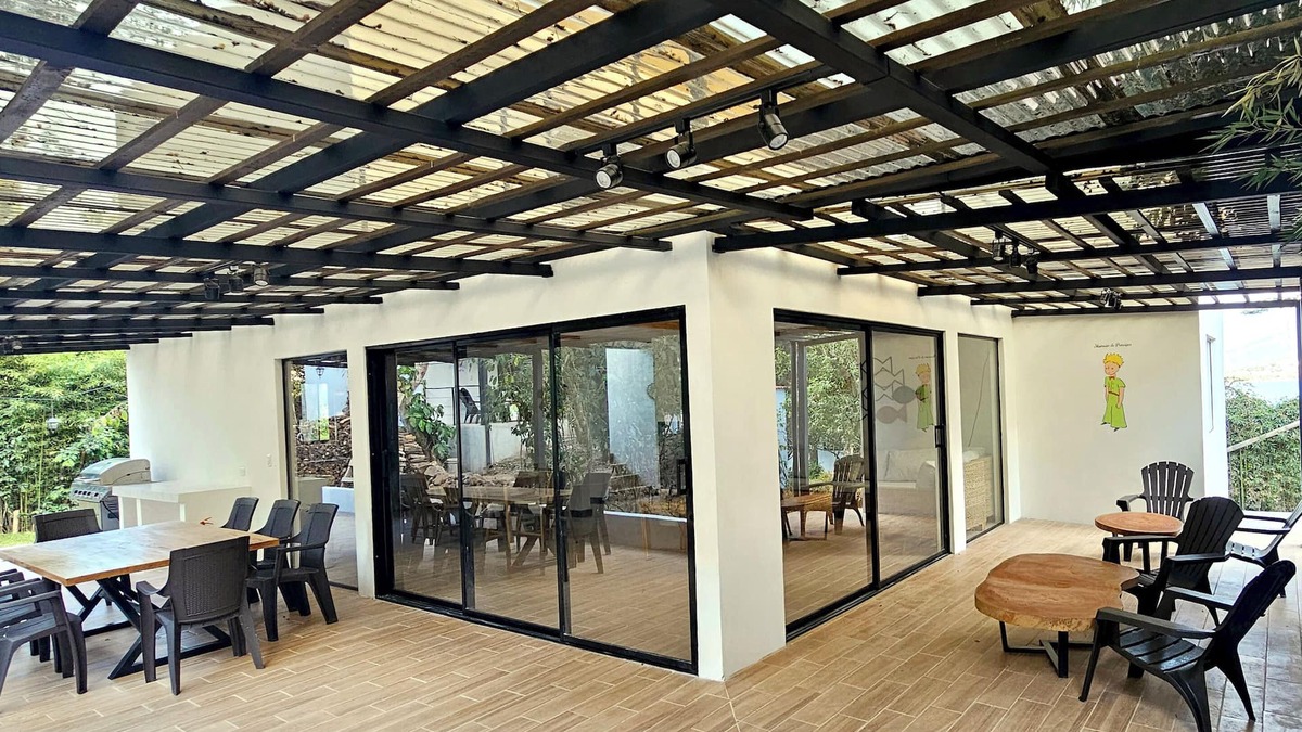 San Juan La Laguna House | ! Mansion of Princes! "Dream on the shores of Lake Atitlan".
