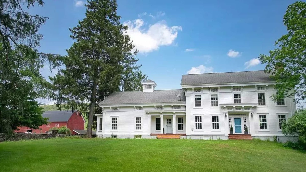Hobart House | Mansion Valley Catskills Estate
