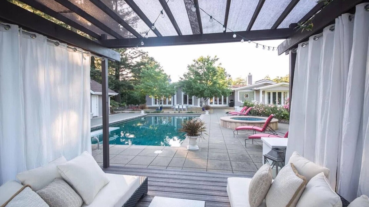 St. Helena House | Mansion w/Heated Pool,Hottub,Tennis,Golf,Vineyard