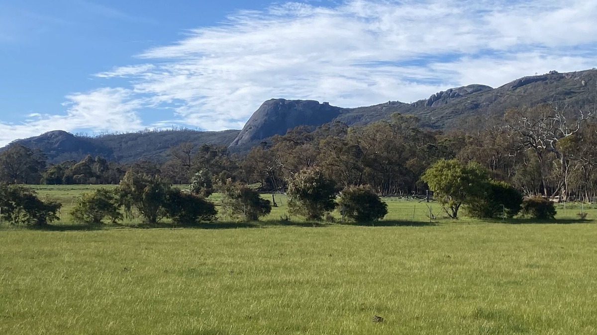 Porongurup Cottage | Manyat Peak Cottages (Boobook)nPrivate, secluded and quiet Retreat