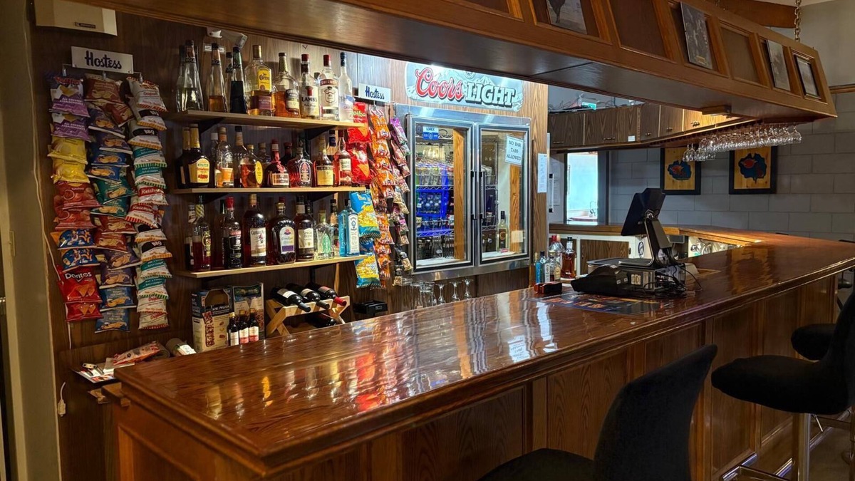 Maple Creek Hotel | Maple Creek Motor Inn