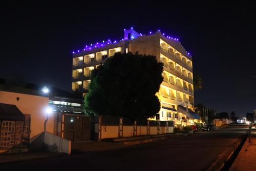 Accra Hotel | Maple Leaf Korean Hotel