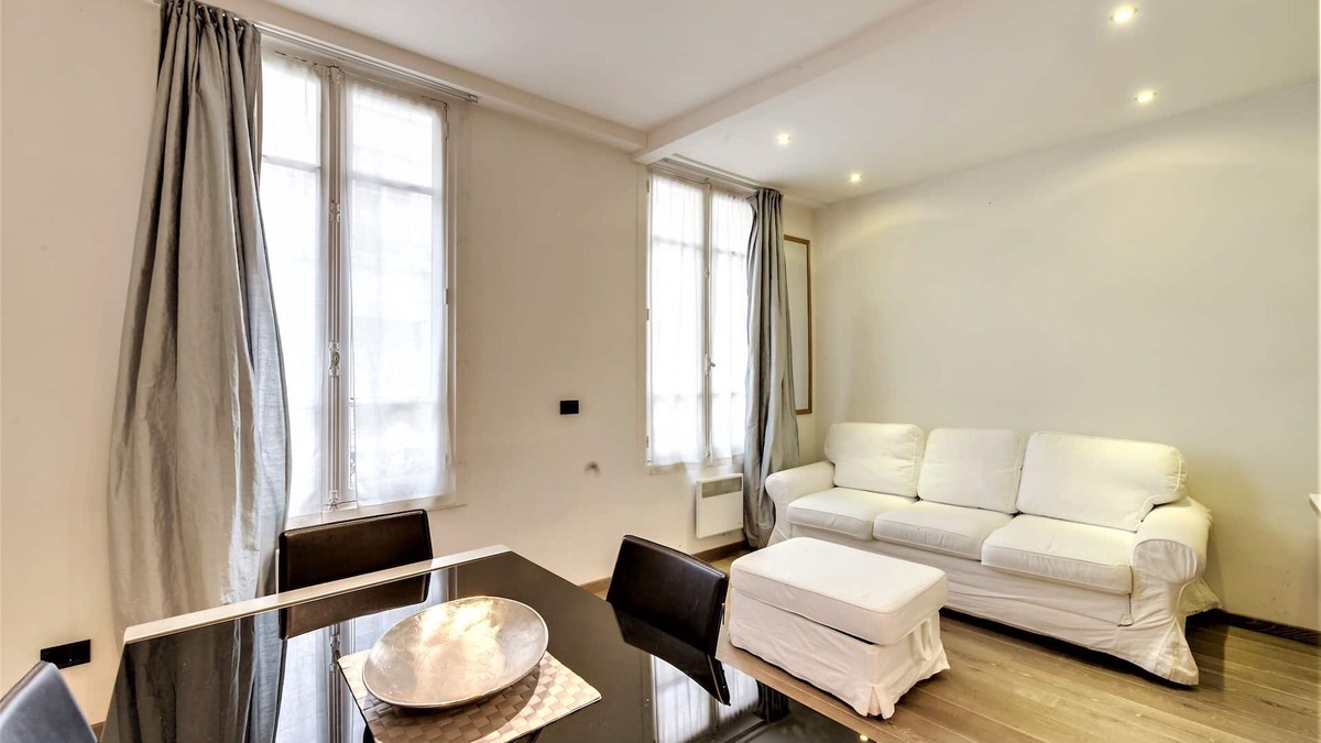 4th Arrondissement Apartment | Marais/Saint Paul - rue Ferdinand Duval ID 238