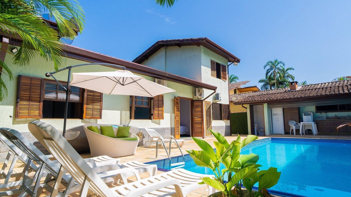 Horto Villa | Maravilhosa casa com piscina em Ubatuba