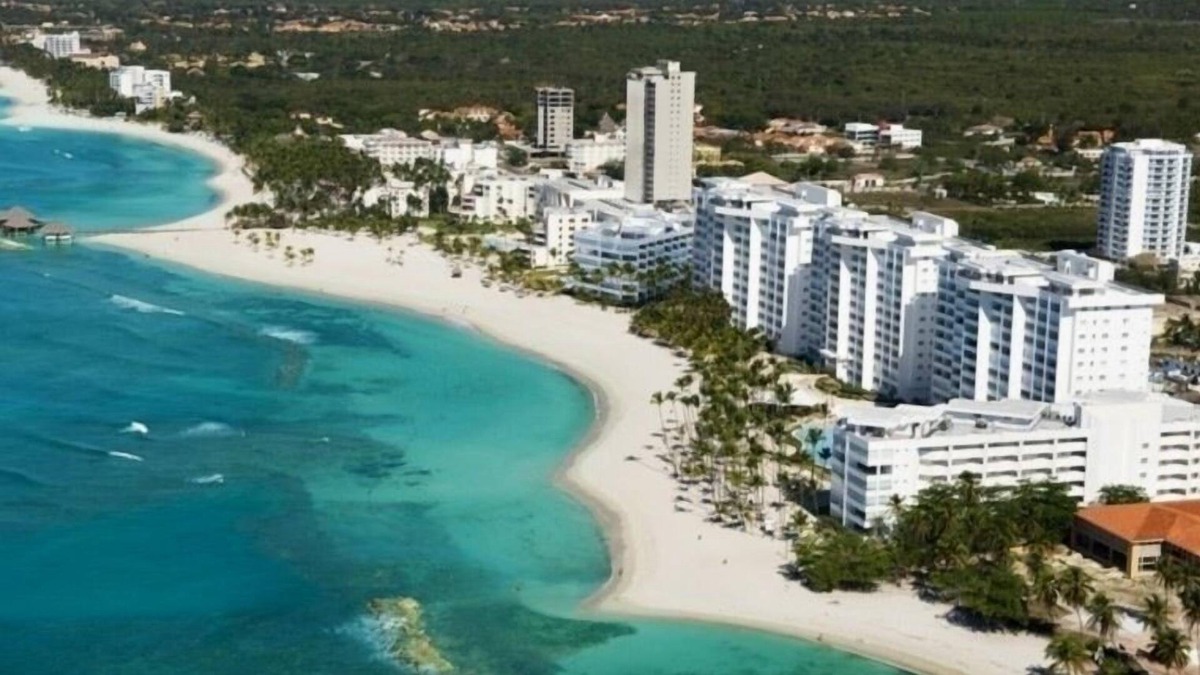 Juan Dolio - El Pueblo Condo | Marbella Resort A Beautiful, Luxurious, Ocean Front Two Bedroom Condominium.