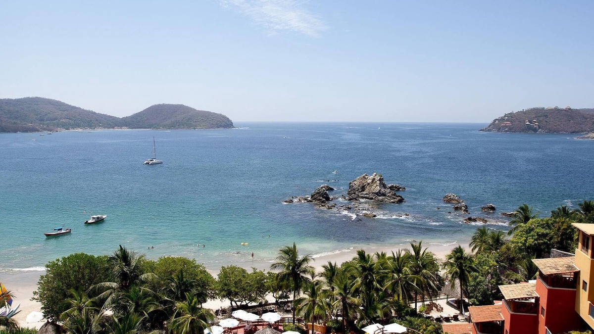 Zihuatanejo Resort | March Break Mexico Getawayn2 Bedroom Beach front Vacation HomenSleeps 6
