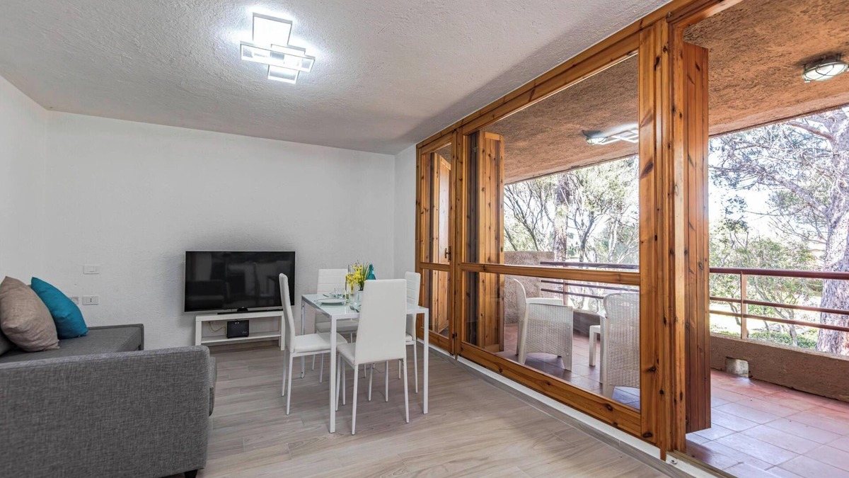 Cugnana Verde Apartment | Marco’s Home, Cugnana, Italy