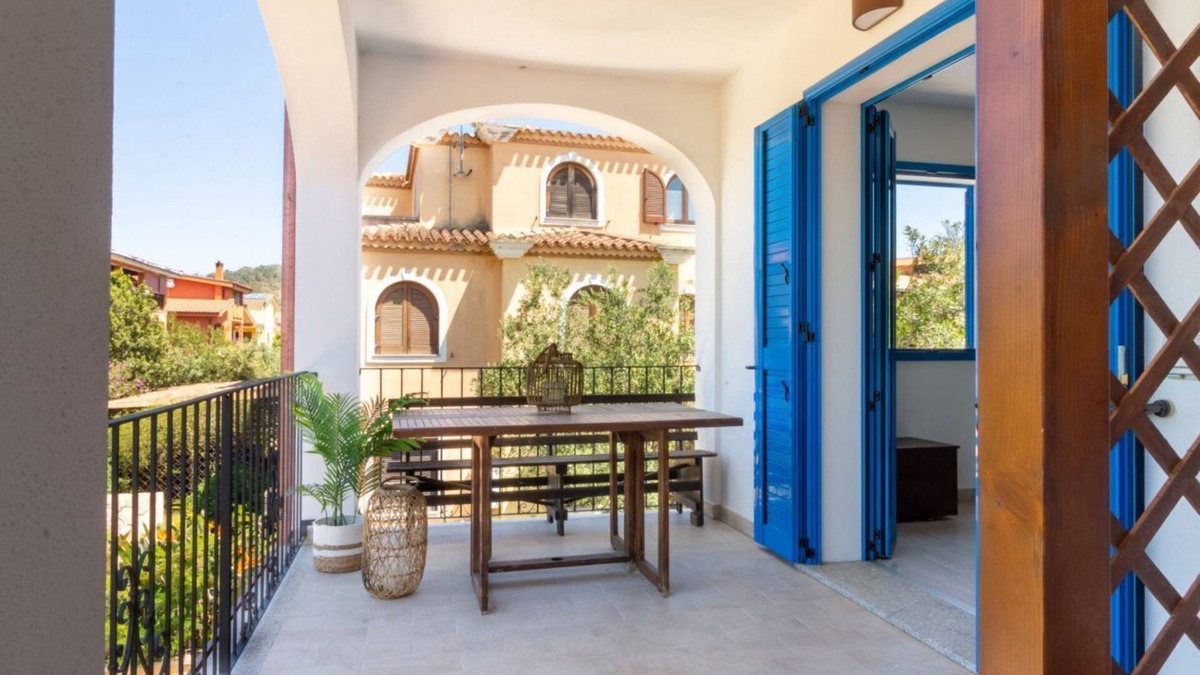 Arbatax Apartment | "Mare" Apartment is on the first floor with a large veranda
