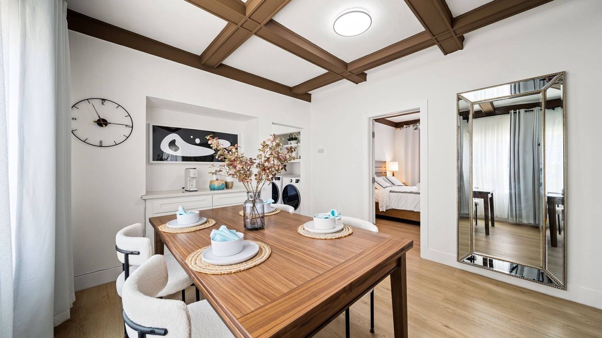 Alhambra Apartment | Marengo two bedroom house with two complementary parking included