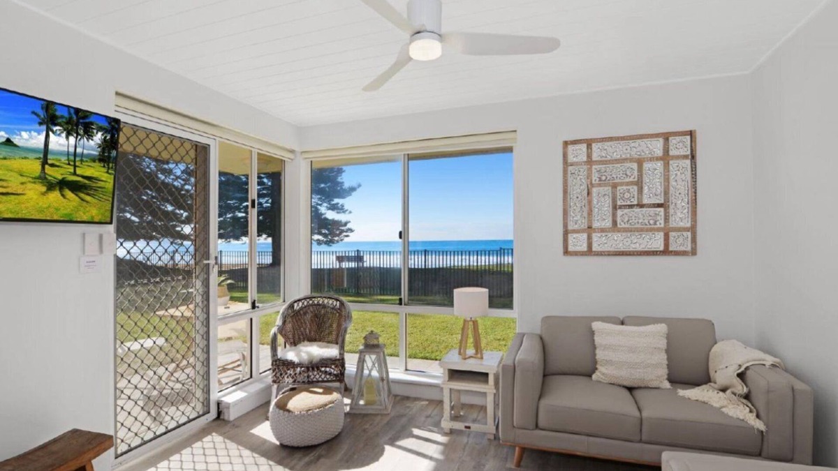 Avoca Beach Apartment | Marese 1 - Groundfloor Beachfront Unit