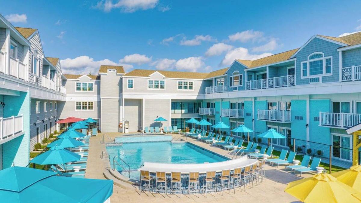 Hyannis Resort | Margaritaville Resort Cape Cod