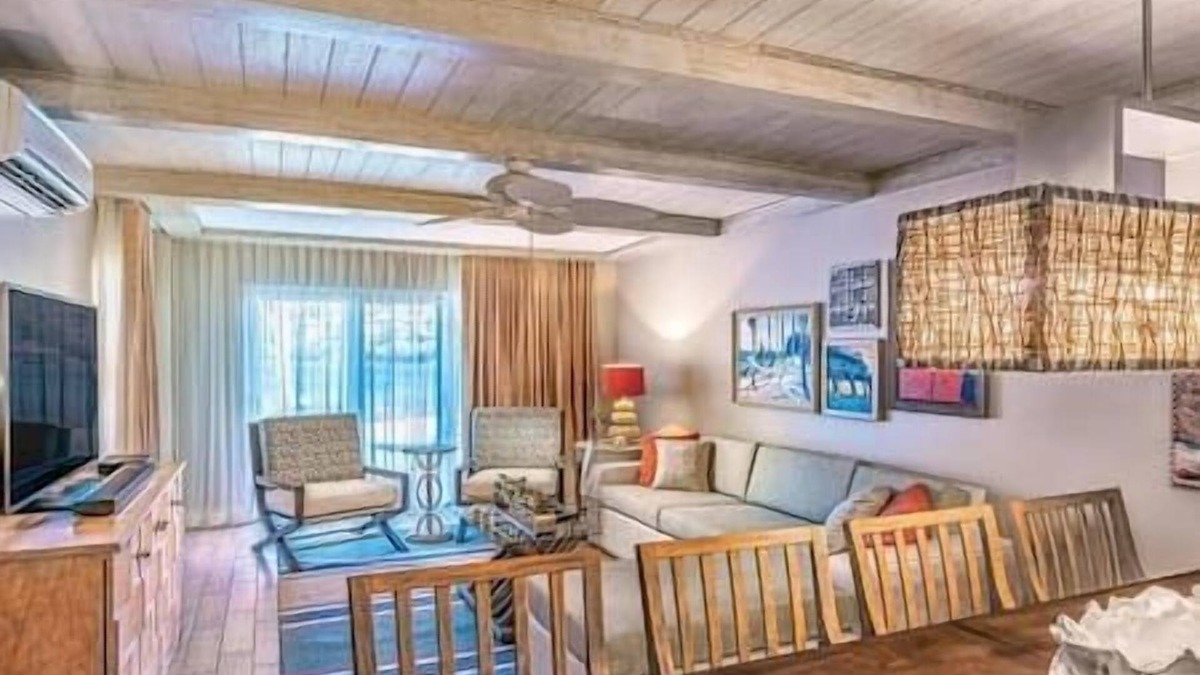 Red Hook Resort | Margaritaville Vacation Club Beachfront Resort