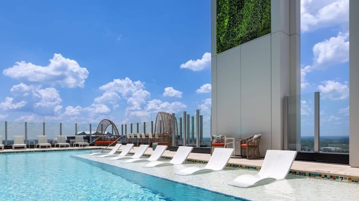 Downtown Atlanta Condo | Margaritaville Vacation Club Atlanta | King Studio
