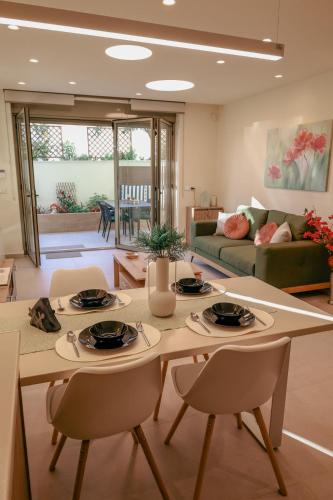 Kifisia Apartment | Maria's Adobe