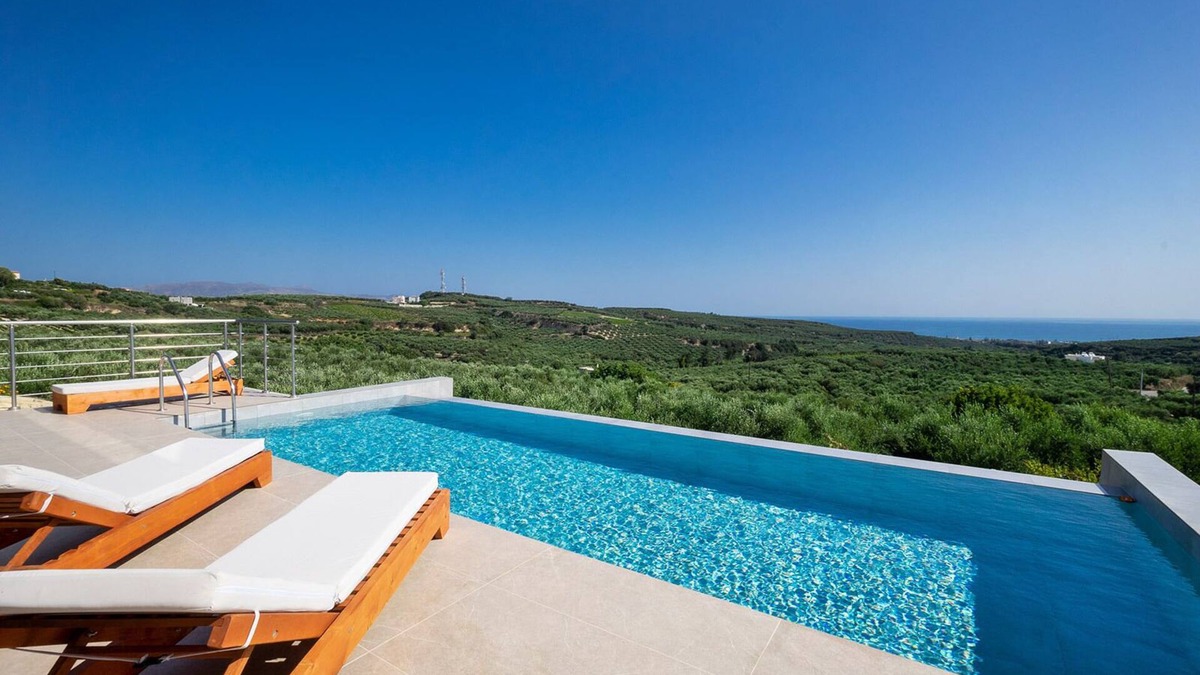 Xamoudochori Villa | Marianna Village Maleme, 7 BD, 6 BA, two pools!