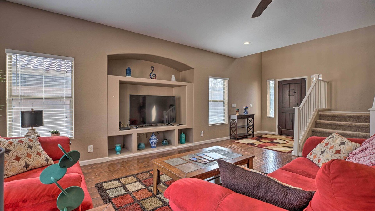 Maricopa House | Maricopa Home w/Outdoor Seating, 2 Mi to Golf!