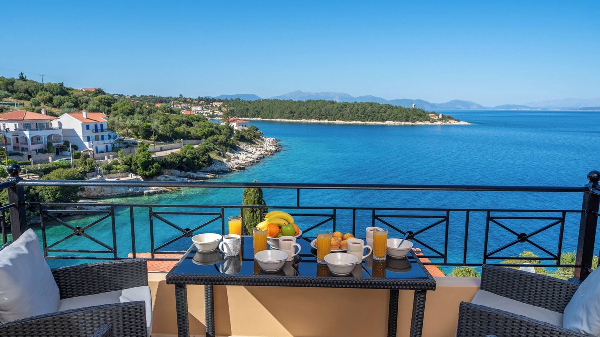 Matsoukata House | Mariel House: Charming Beachfront Escape in Fiskardo, Kefalonia