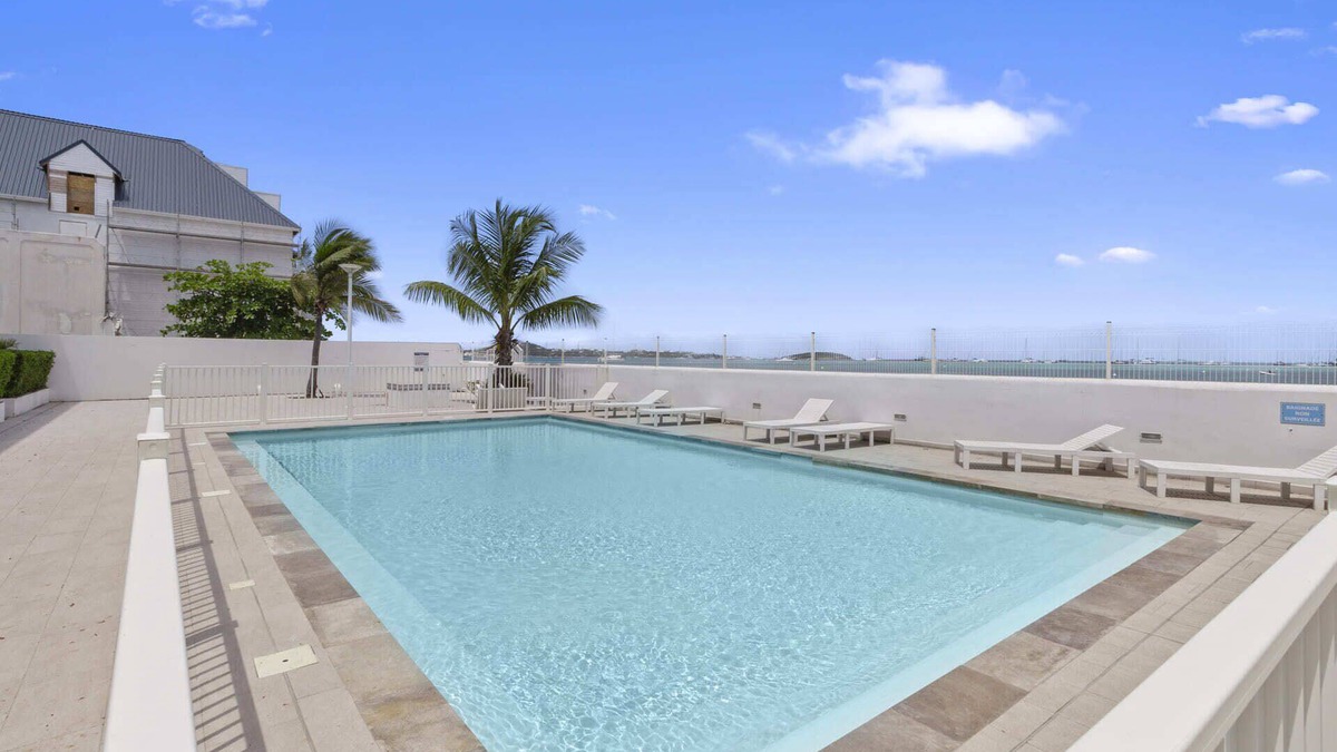 Marigot Apartment | Marigot Bay - Studio Apartment, Sleeps 4