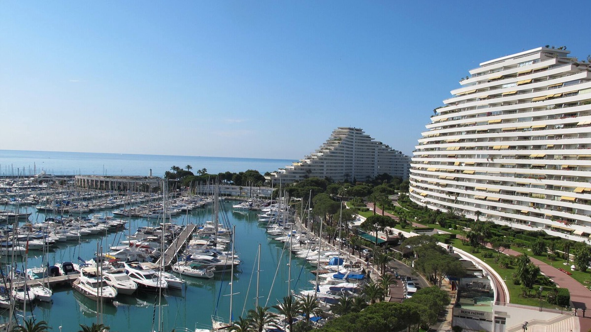 Villeneuve Loubet Beach Apartment | Marina Baie de Anges DUCAL