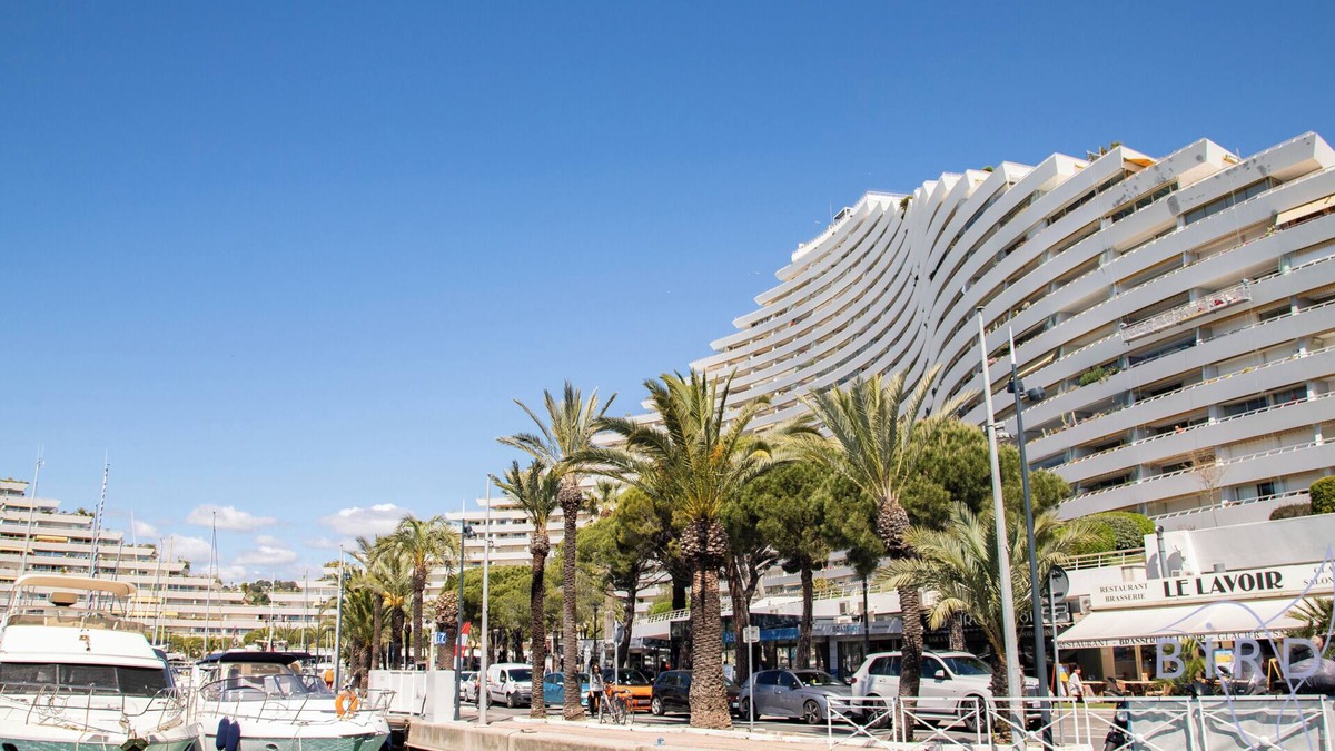 Villeneuve Loubet Beach Apartment | Marina Baie des Anges Ducal SEA VIEW A/C