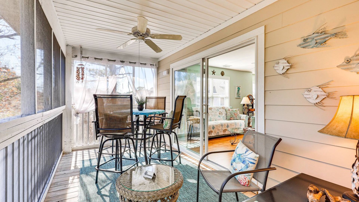 St. James Condo | Marina & Beach Club Access: Condo in Southport