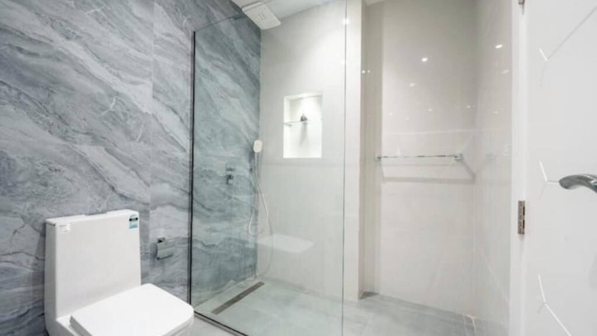 Dubai Internet City Apartment | Marina Luxury 5 Bedroom & Private Pool