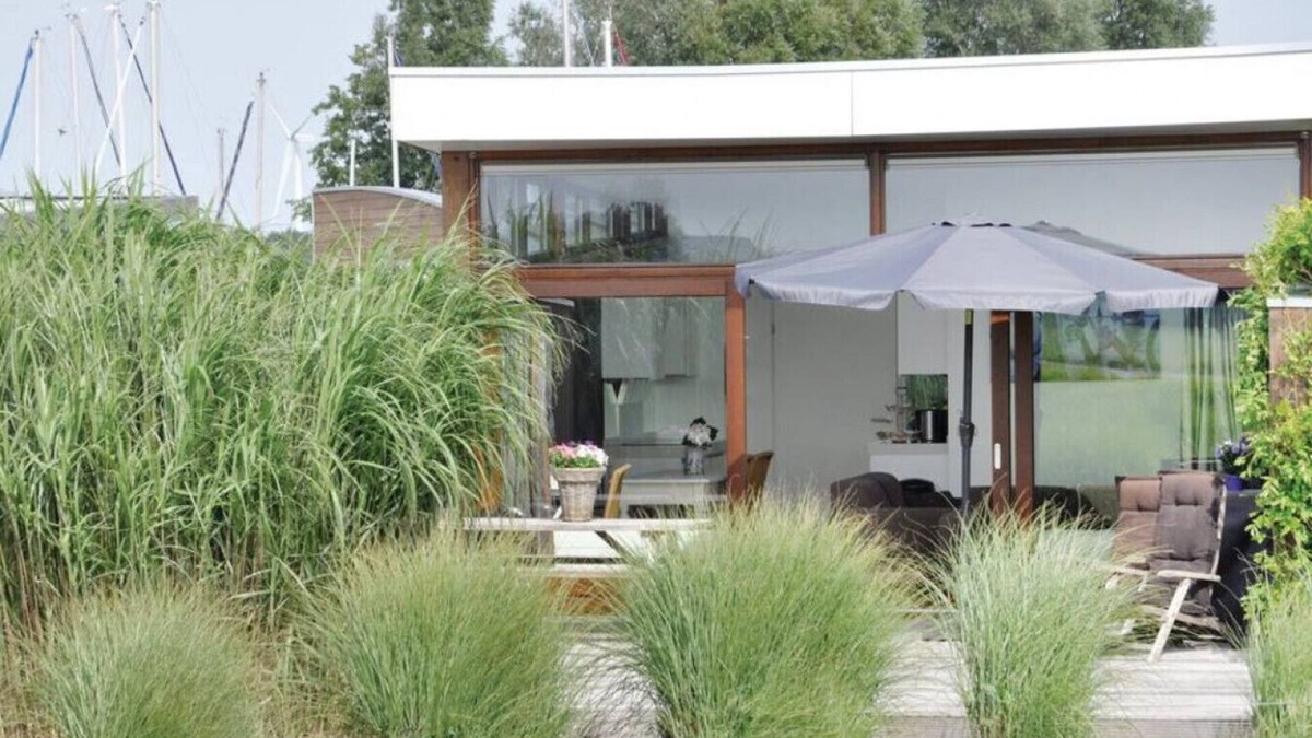 Bunschoten House | Marina VILLA near the water with private sauna.