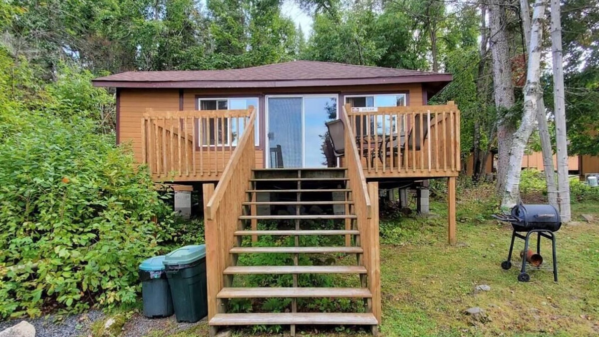 Ray Cabin | Marina View 2 Bedroom Balsam Cabin