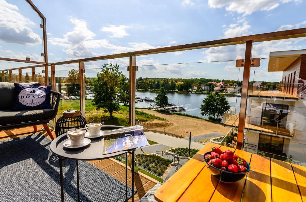 Ilawa Apartment | Marina View - super widok na jezioro, klimatyzacja, parking podziemny, winda, 2xTV z Netflix